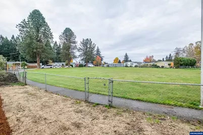 3223 Comber Ct NE, Salem, OR 97305 - Photo 31