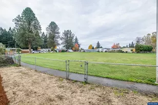 3223 Comber Ct NE, Salem, OR 97305 - Photo 31