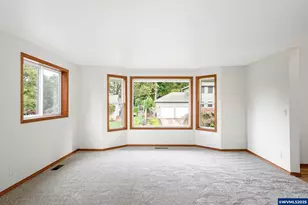 5561 Springwood Ave SE, Salem, OR 97306 - Photo 9