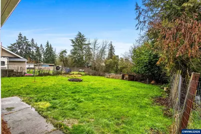 456 N Log Cabin St, Independence, OR 97351 - Photo 27