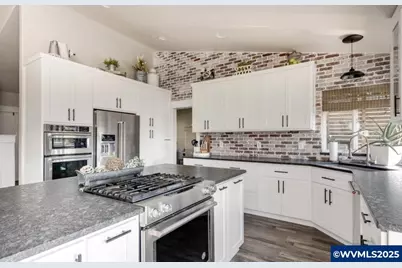 741 Van Buren Dr NW, Salem, OR 97304 - Photo 5