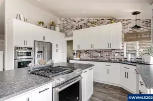 741 Van Buren Dr NW, Salem, OR 97304 - Photo 5