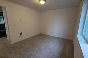 4792 Lancaster Dr NE, Salem, OR 97305 - Photo 17