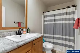 37734 River Dr, Lebanon, OR 97355 - Photo 23