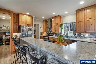 37734 River Dr, Lebanon, OR 97355 - Photo 9