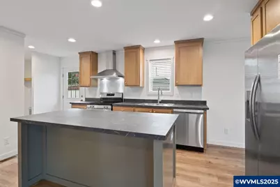 133 Broadmore Av NE #133B, Salem, OR 97301 - Photo 13