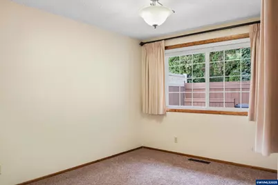 1882 Woodstock Cir NW, Salem, OR 97304 - Photo 13