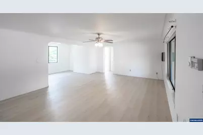 875 S 5th St, Lebanon, OR 97355 - Photo 7