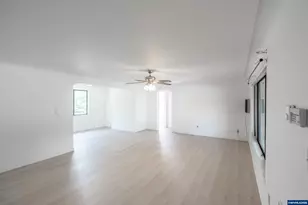 875 S 5th St, Lebanon, OR 97355 - Photo 7