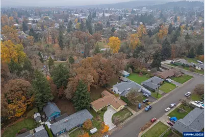 414 SW Westwood Dr, Dallas, OR 97338 - Photo 7