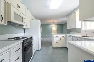 414 SW Westwood Dr, Dallas, OR 97338 - Photo 11