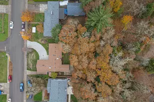 414 SW Westwood Dr, Dallas, OR 97338 - Photo 5