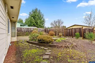 2222 Primrose Ln, Florence, OR 97439 - Photo 37