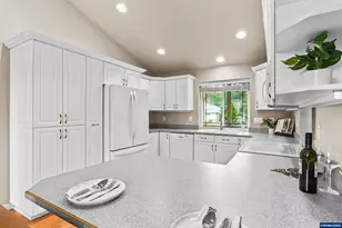 2222 Primrose Ln, Florence, OR 97439 - Photo 19