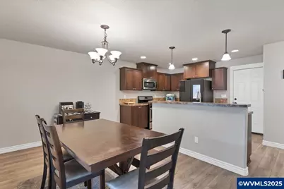 419 Vine Av, Woodburn, OR 97071 - Photo 15