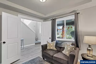 419 Vine Av, Woodburn, OR 97071 - Photo 9