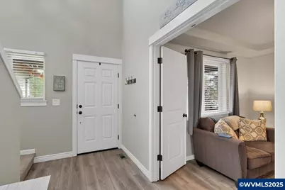 419 Vine Av, Woodburn, OR 97071 - Photo 7
