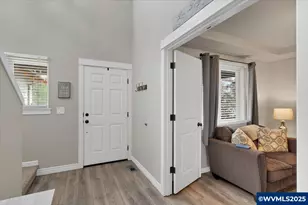 419 Vine Ave, Woodburn, OR 97071 - Photo 7