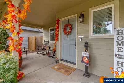 419 Vine Av, Woodburn, OR 97071 - Photo 5
