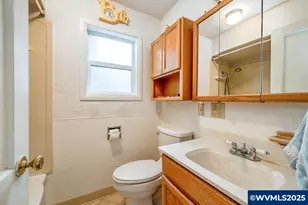 190 Hunsaker Ln, Eugene, OR 97404 - Photo 21