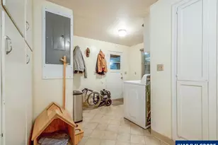 190 Hunsaker Ln, Eugene, OR 97404 - Photo 17