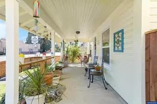 2116 Waverly Dr SE, Albany, OR 97322 - Photo 3