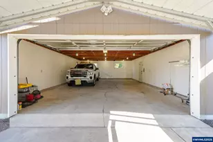 917 Luke St, Independence, OR 97351 - Photo 5