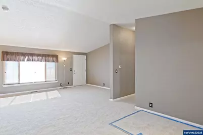 917 Luke St, Independence, OR 97351 - Photo 11