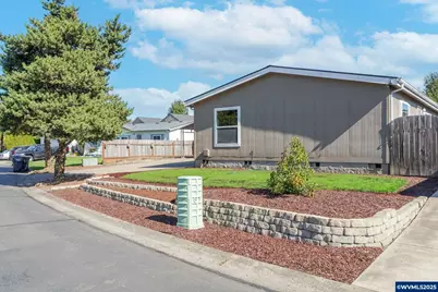 917 Luke St, Independence, OR 97351 - Photo 3