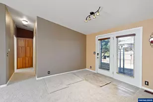 917 Luke St, Independence, OR 97351 - Photo 9