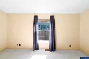 917 Luke St, Independence, OR 97351 - Photo 25