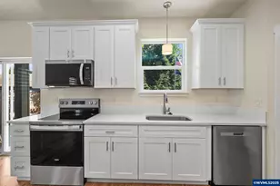 2134 Willona Dr, Eugene, OR 97408 - Photo 31