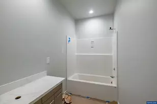 1230 49th Ave, Sweet Home, OR 97386 - Photo 3