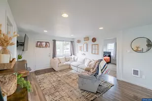 301 Russell St, Lebanon, OR 97355 - Photo 15