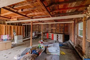 301 Russell St, Lebanon, OR 97355 - Photo 41