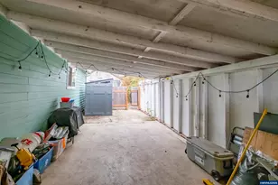 301 Russell St, Lebanon, OR 97355 - Photo 49