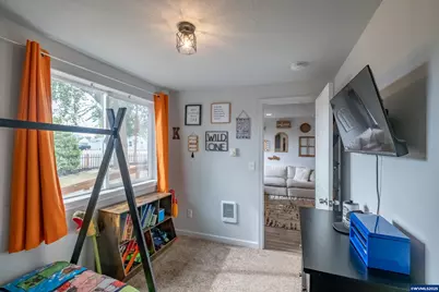 301 Russell St, Lebanon, OR 97355 - Photo 25