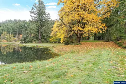 4300 Briar Knob Lp NE, Scotts Mills, OR 97375 - Photo 7