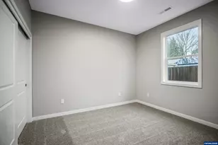 1128 Norway St NE, Salem, OR 97301 - Photo 9