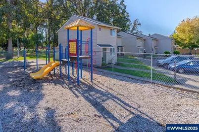 4169 Campus Lp NE, Salem, OR 97305 - Photo 9