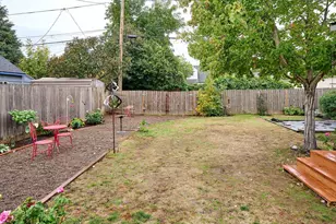 2075 Laurel Ave NE, Salem, OR 97301 - Photo 21