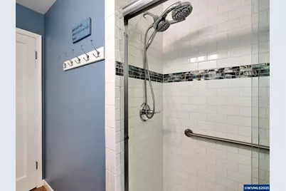 2075 Laurel Av NE, Salem, OR 97301 - Photo 15