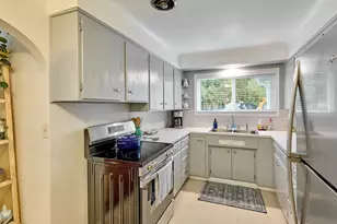 2075 Laurel Ave NE, Salem, OR 97301 - Photo 7