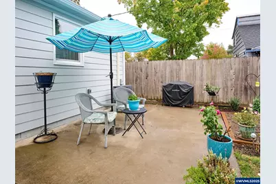 2075 Laurel Av NE, Salem, OR 97301 - Photo 21
