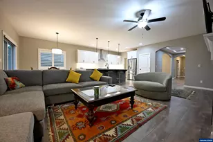 2332 Veneta Ave S, Salem, OR 97302 - Photo 19