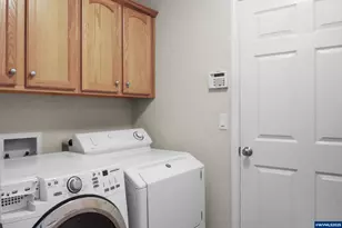 6309 Elena St NE, Albany, OR 97321 - Photo 37