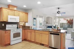 6309 Elena St NE, Albany, OR 97321 - Photo 15