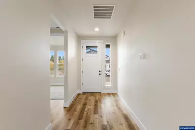 3075 Olympic St, Woodburn, OR 97071 - Photo 3