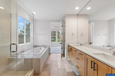 3075 Olympic St, Woodburn, OR 97071 - Photo 35