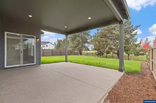 3075 Olympic St, Woodburn, OR 97071 - Photo 39